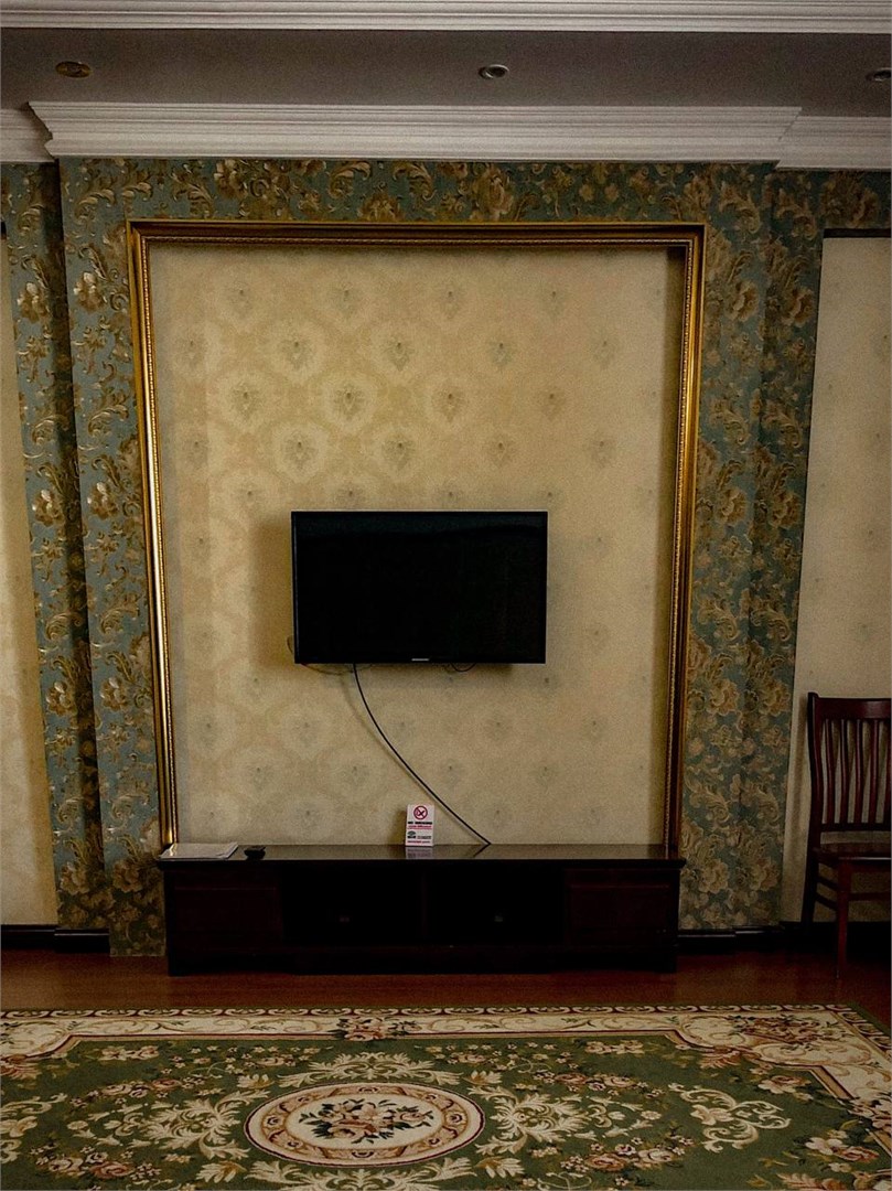 Семейный номер в Империал