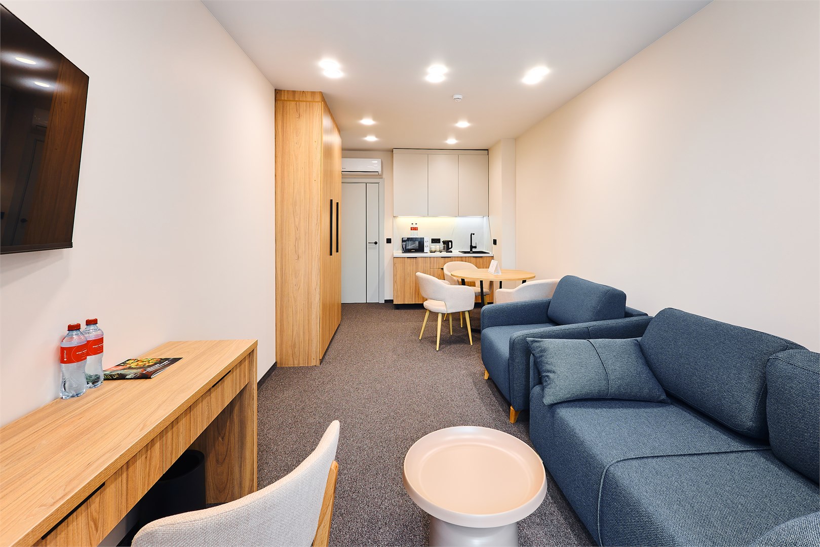 Полулюкс в Azimut Сити