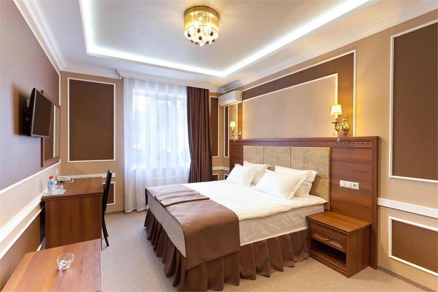 Первая категория (Комфорт с одной двуспальной или двумя односпальными кроватями) в Chocolatier