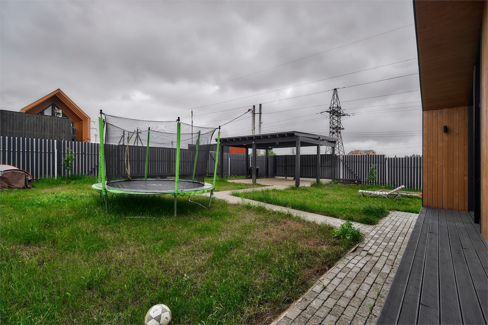 Домик у озера 1(Лато) в Lucky Home Rent