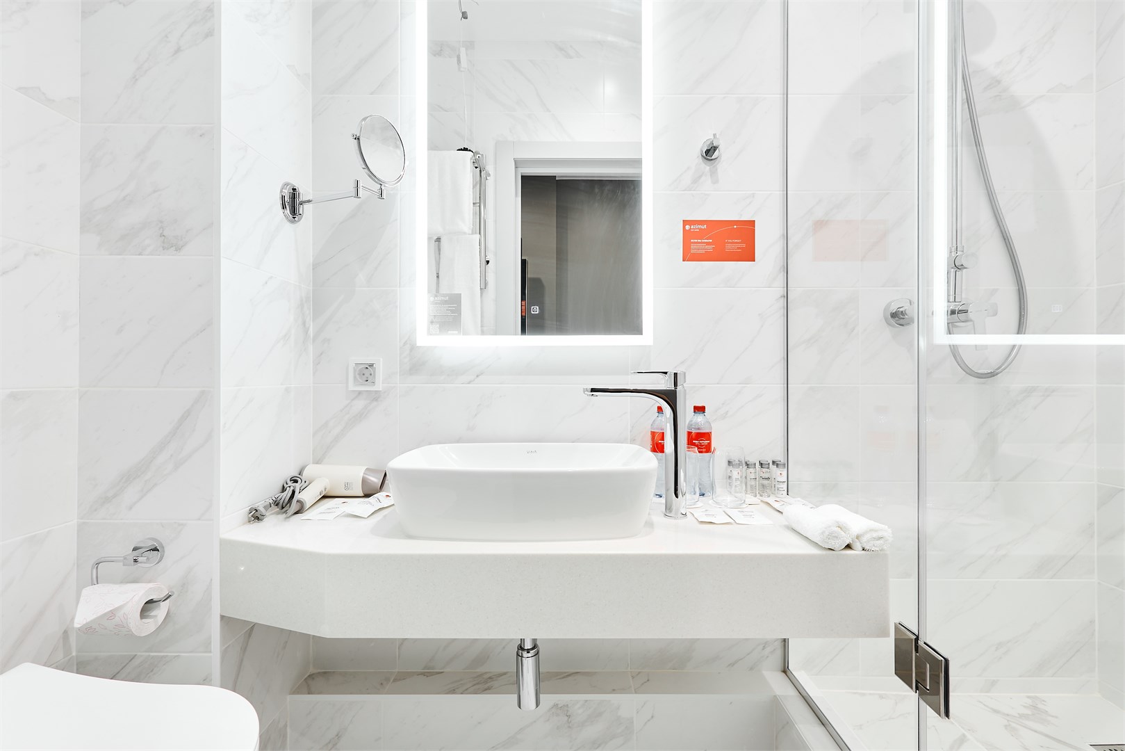 Стандарт с двумя раздельными кроватями в Azimut Сити