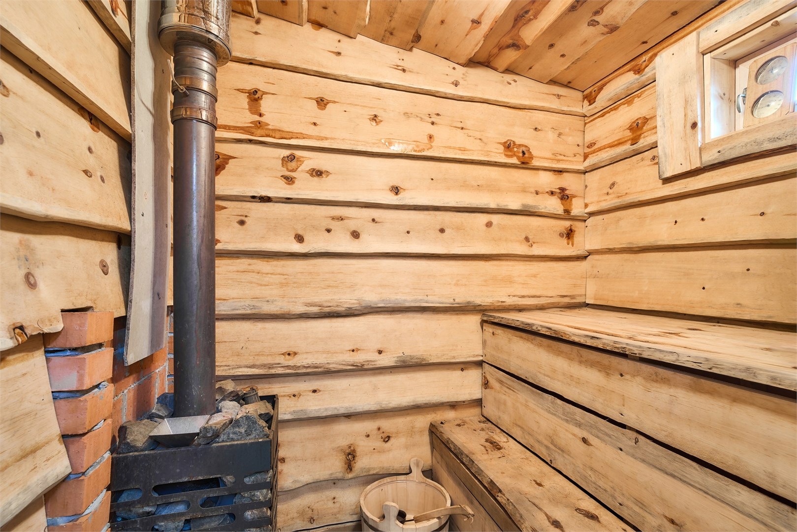 Домик у Озера 2 (Раум) в Lucky Home Rent