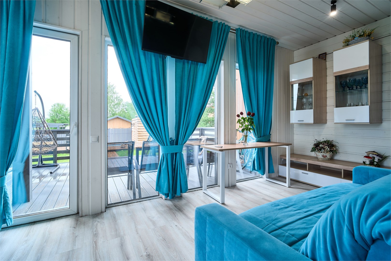 Домик у Озера 2 (Раум) в Lucky Home Rent