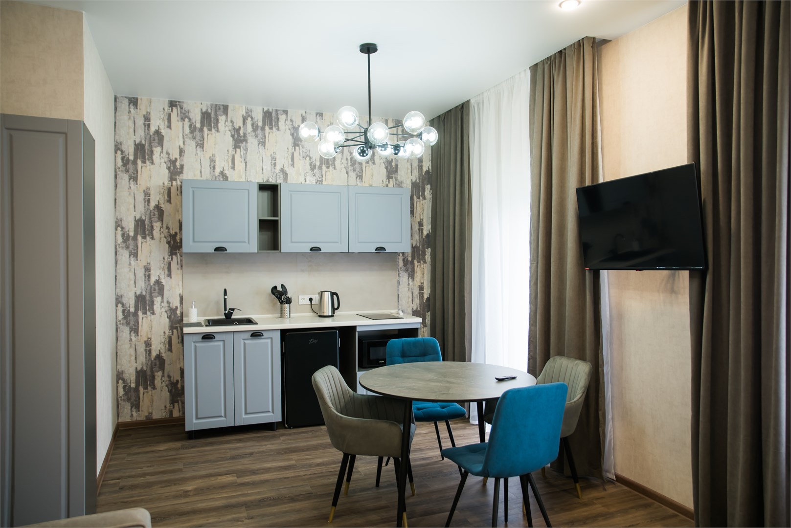 2-комн. Студия в В гостях у Эмилии