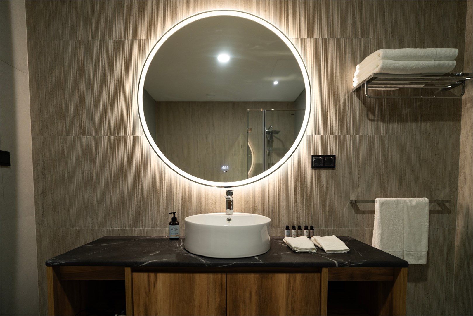 ЛЮКС с балконом и видом на море в Yupshara Hotel SPA & Resort