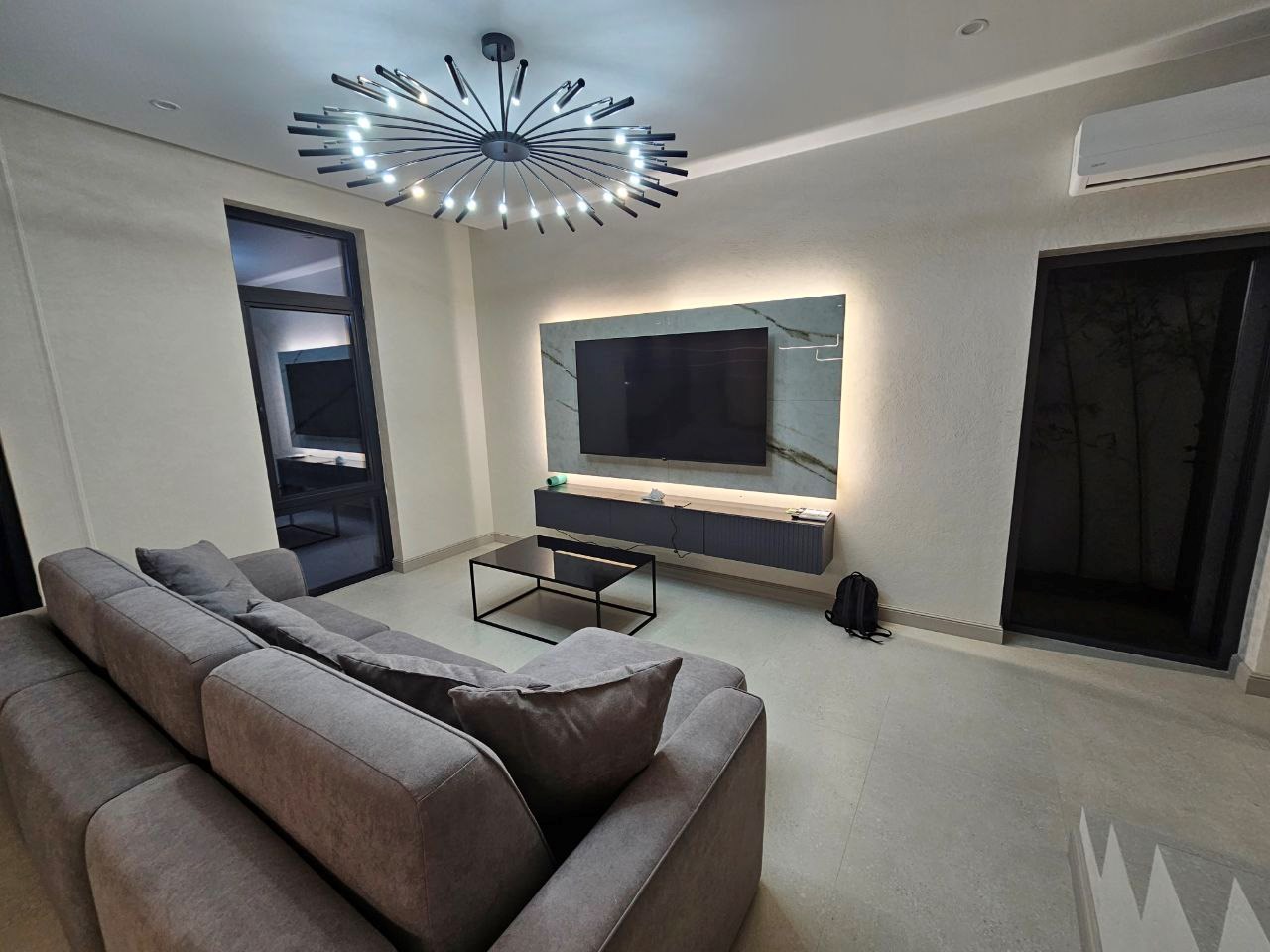 Вилла с видом на бассейн в Вилла Мзымта