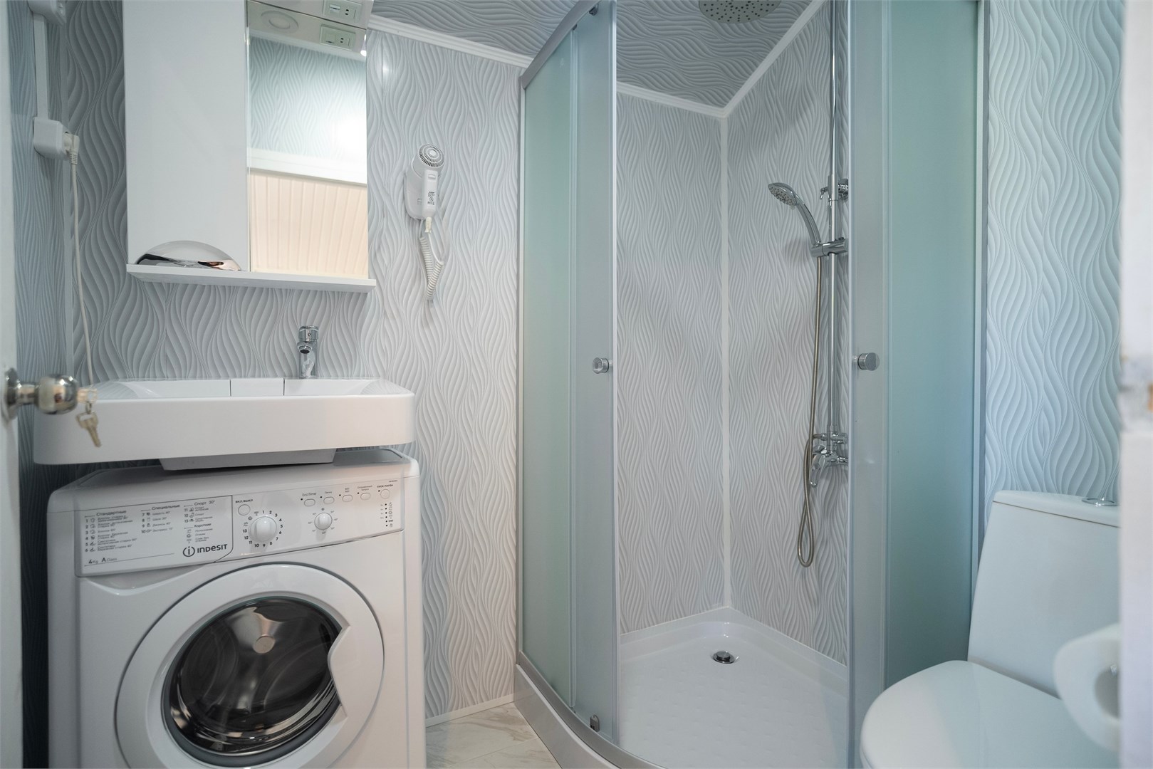 Гостевой Дом «L» в Sea village Gumista