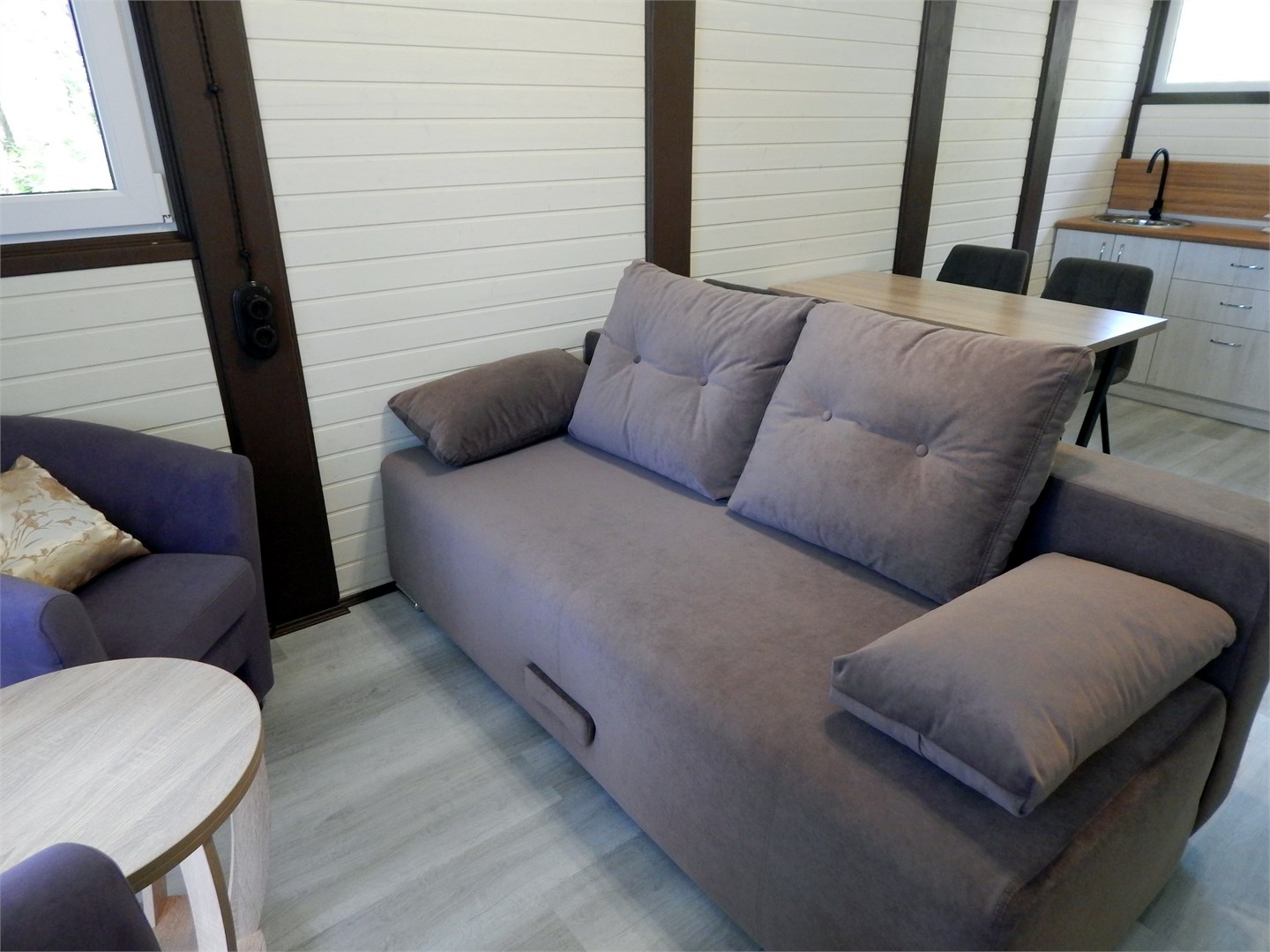 ШАЛЕ первая линия от реки Катунь в Алтан