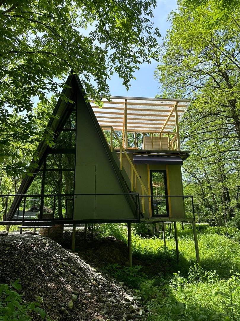 A FRAME 4 в Кобан СПА