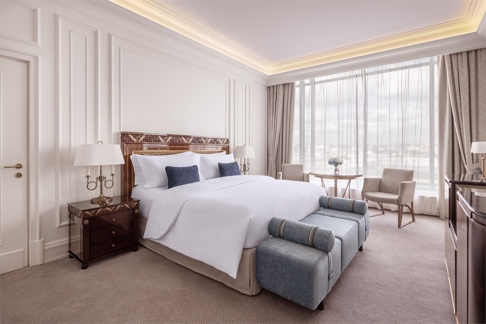 Клубный номер с панорамной ванной с одной кроватью King и доступом в The Carlton Club в The Carlton, Moscow