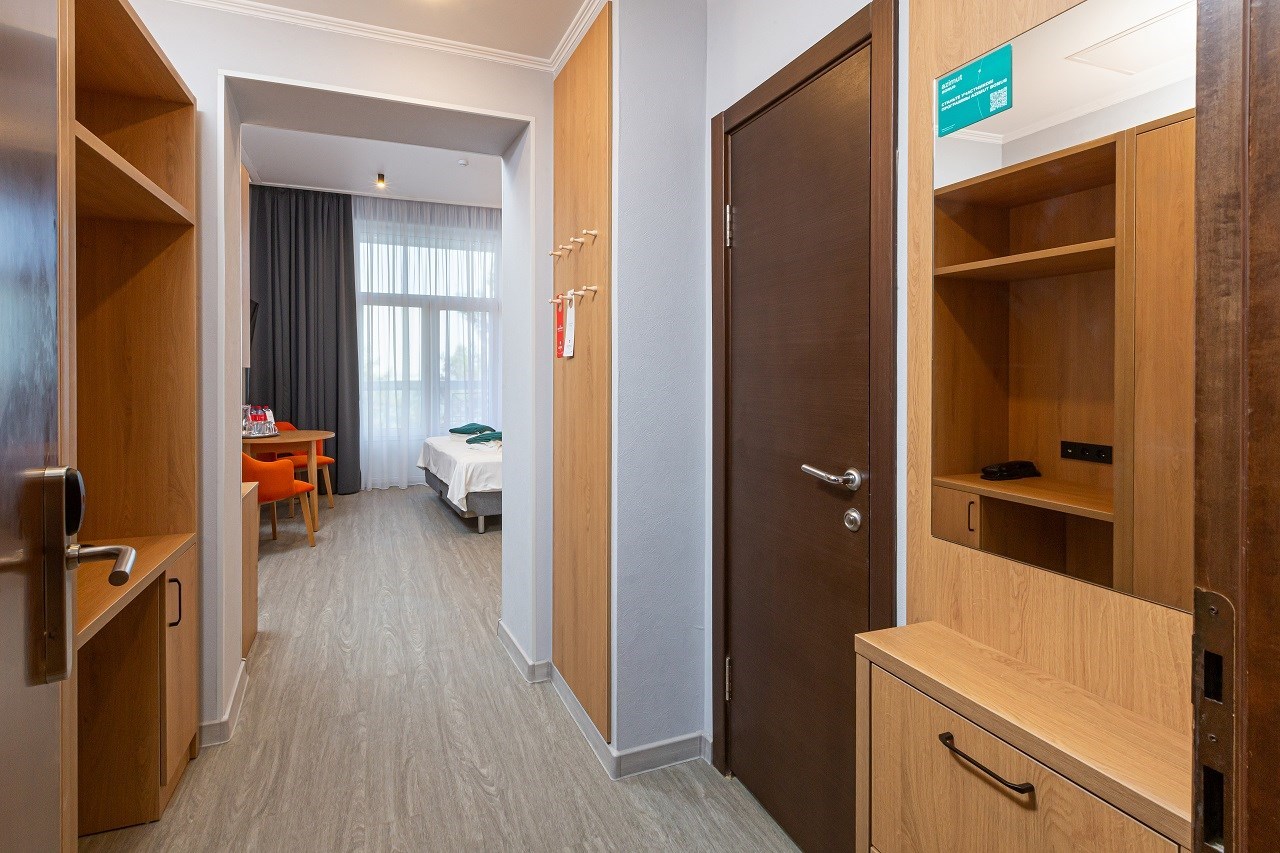 Стандарт 2-местный улучшенный  без балкона DBL (Салют) в AZIMUT Здоровье Мыс Видный