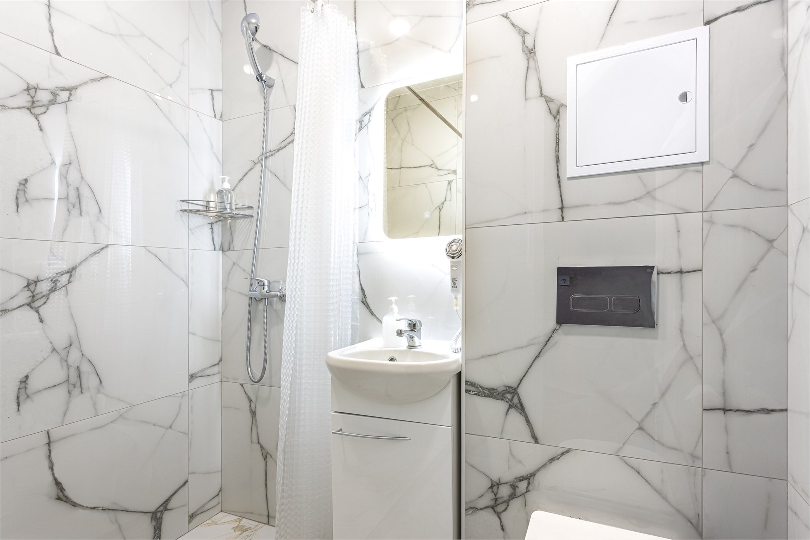 16. Улучшенный двухместный номер в M&D Host