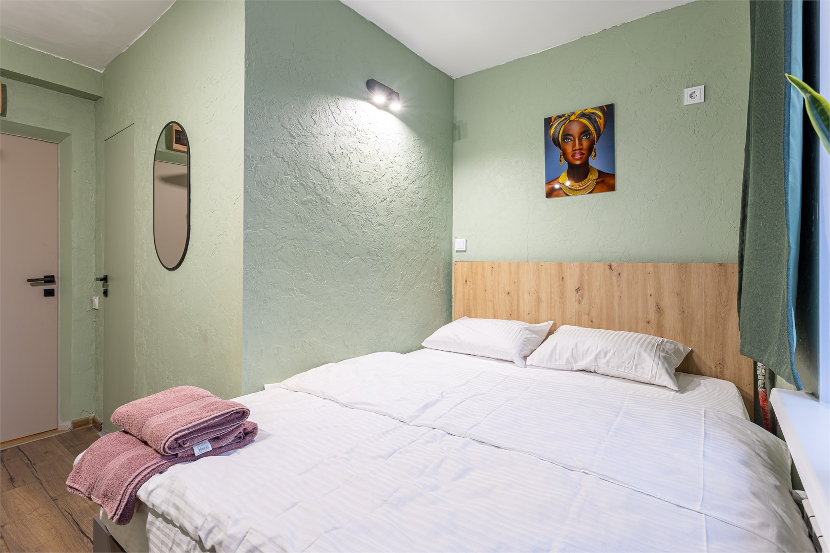 19. Улучшенный двухместный номер в M&D Host