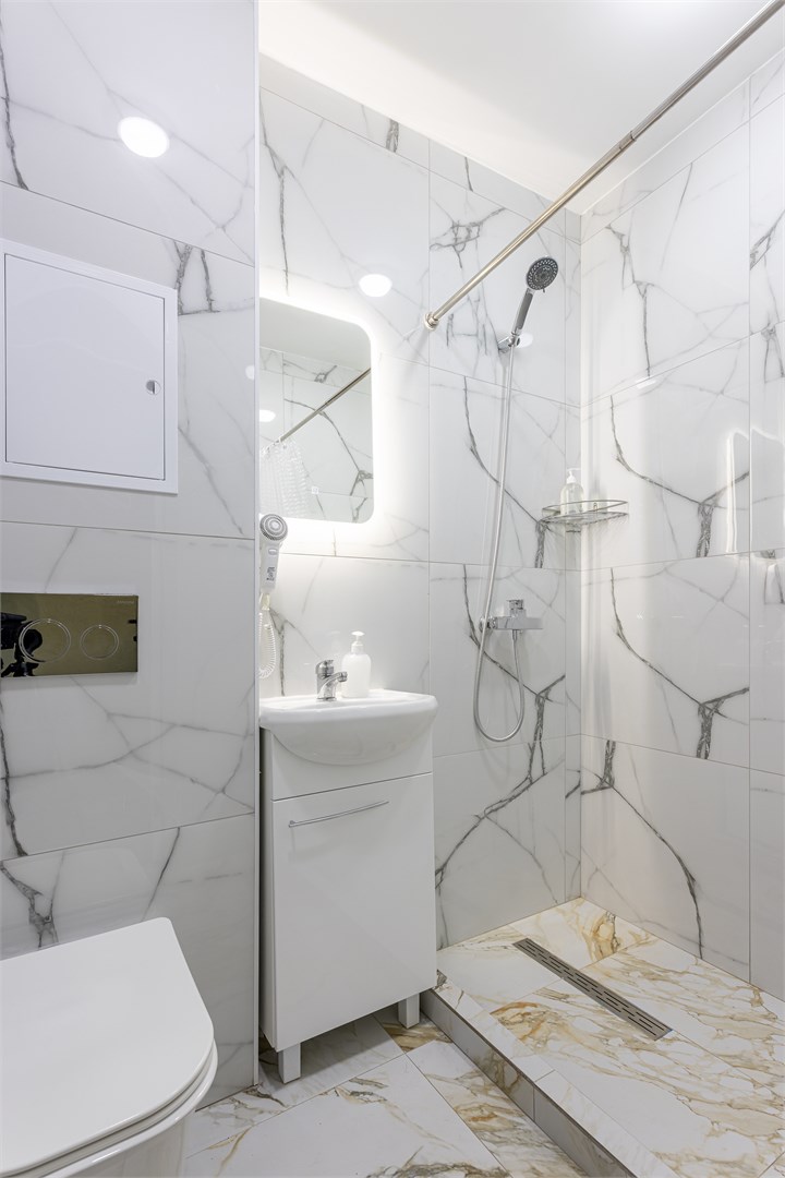 19. Улучшенный двухместный номер в M&D Host