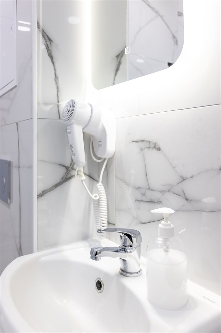 20. Улучшенный двухместный номер в M&D Host