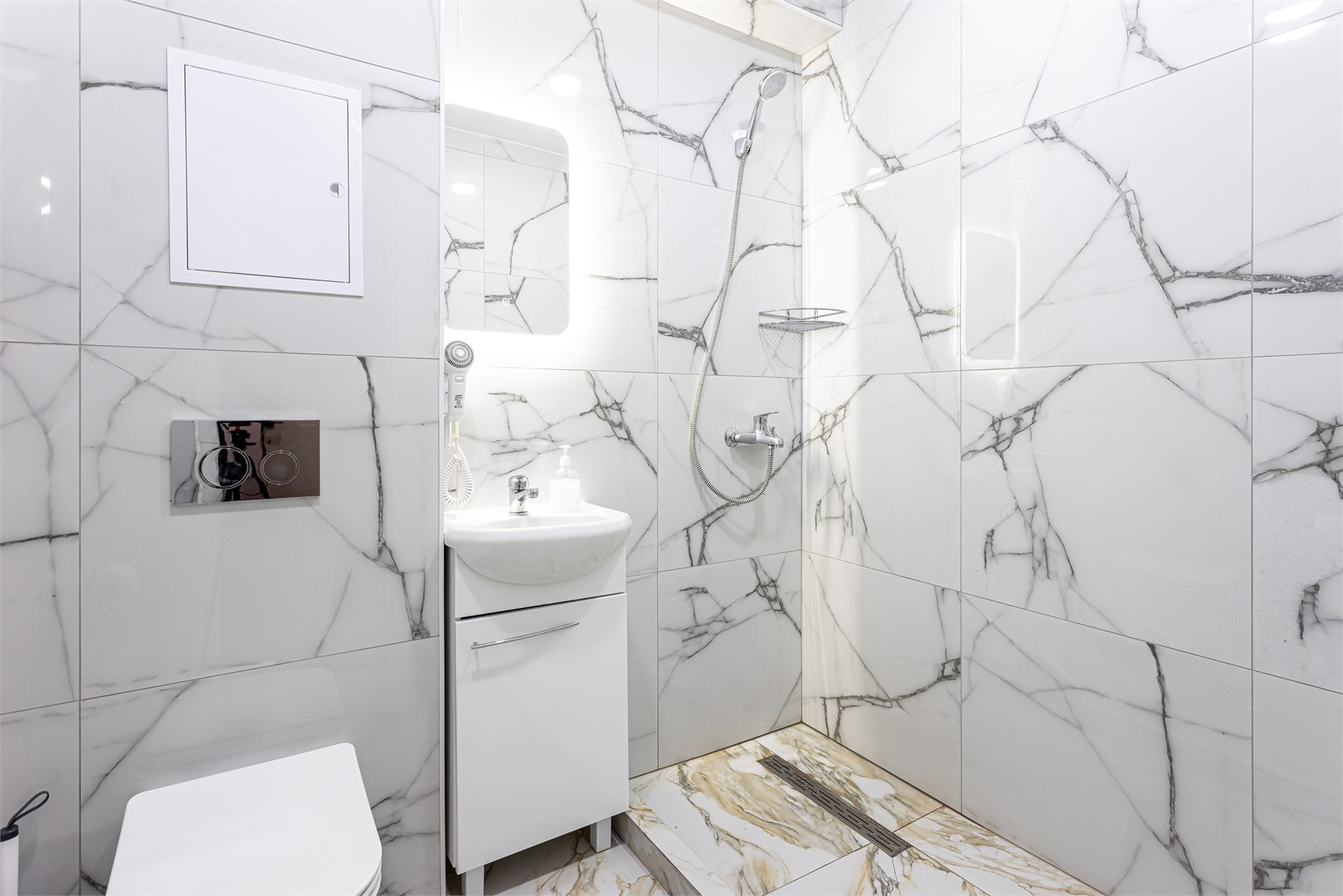 20. Улучшенный двухместный номер в M&D Host