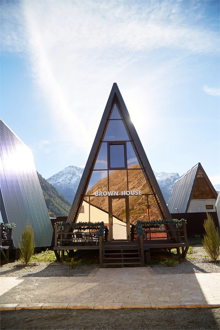 Коттедж Brown House в Anaka