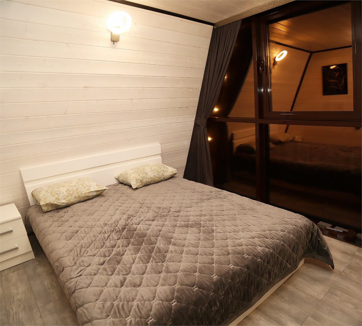 Коттедж White House в Anaka