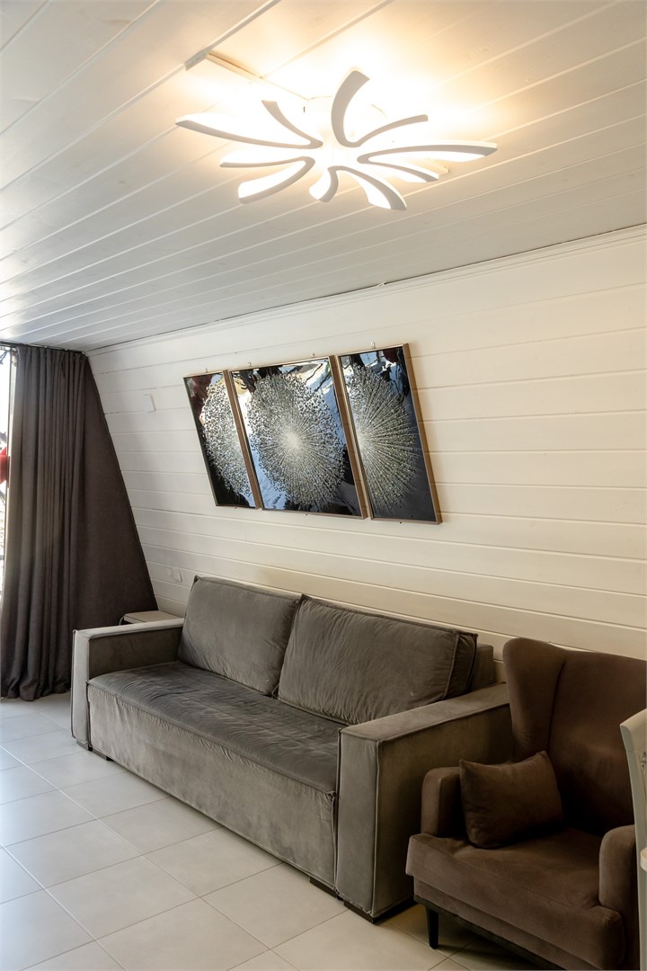 Коттедж White House в Anaka