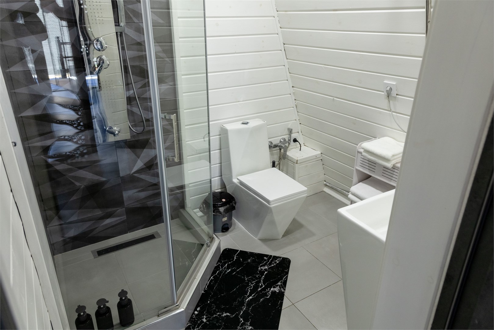 Коттедж White House в Anaka