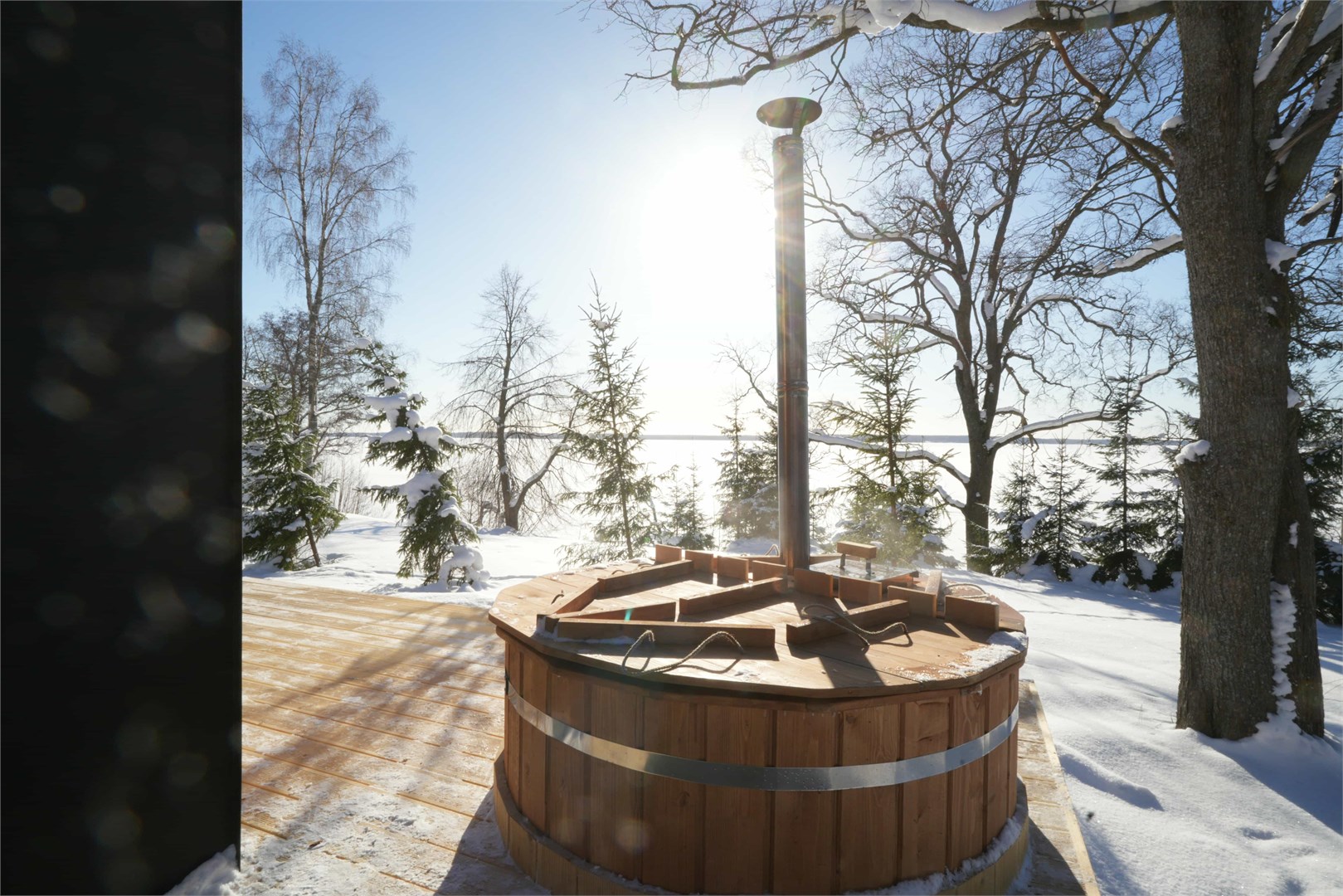 Четырёхместный Барнхаус на берегу озера в ЭкоPort на Отрадном