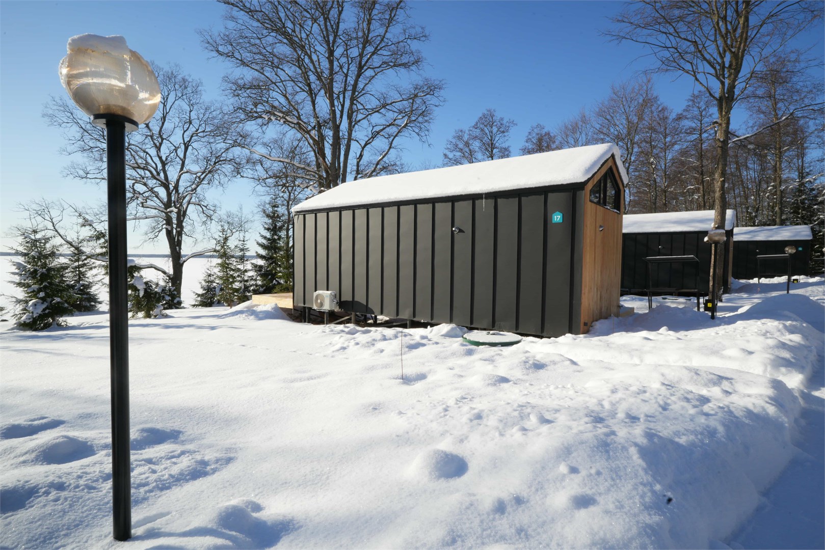 Четырёхместный Барнхаус на берегу озера в ЭкоPort на Отрадном