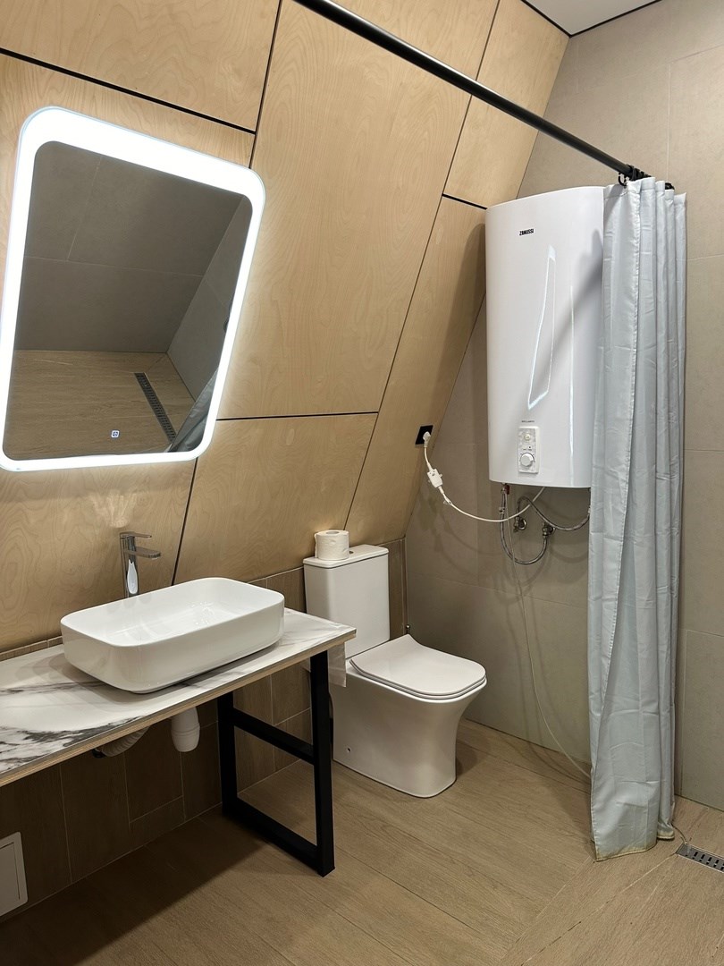 A FRAME 2 в Кобан СПА