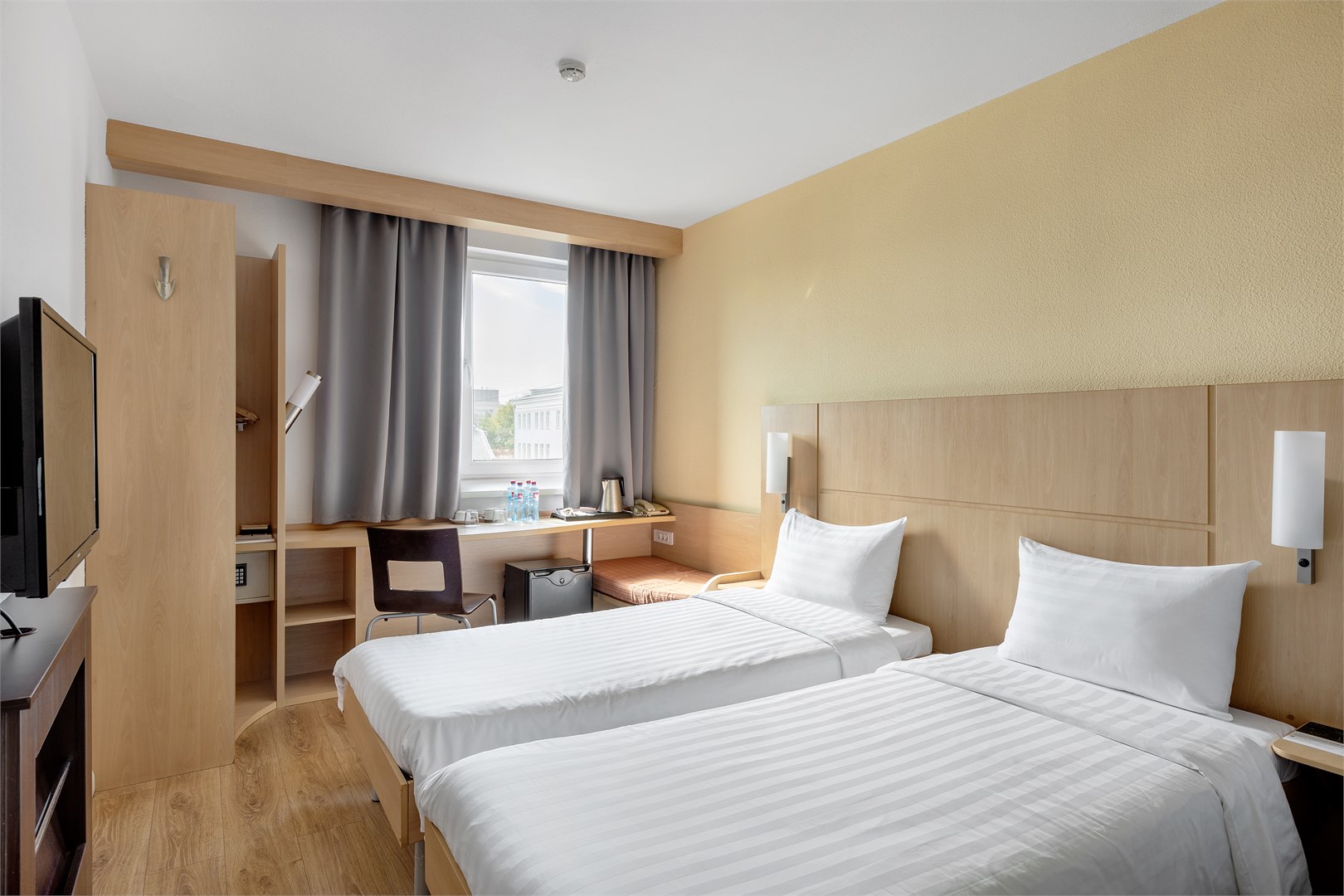 Стандарт с двумя раздельными кроватями с видом на Булак в Azimut Бауман Казань