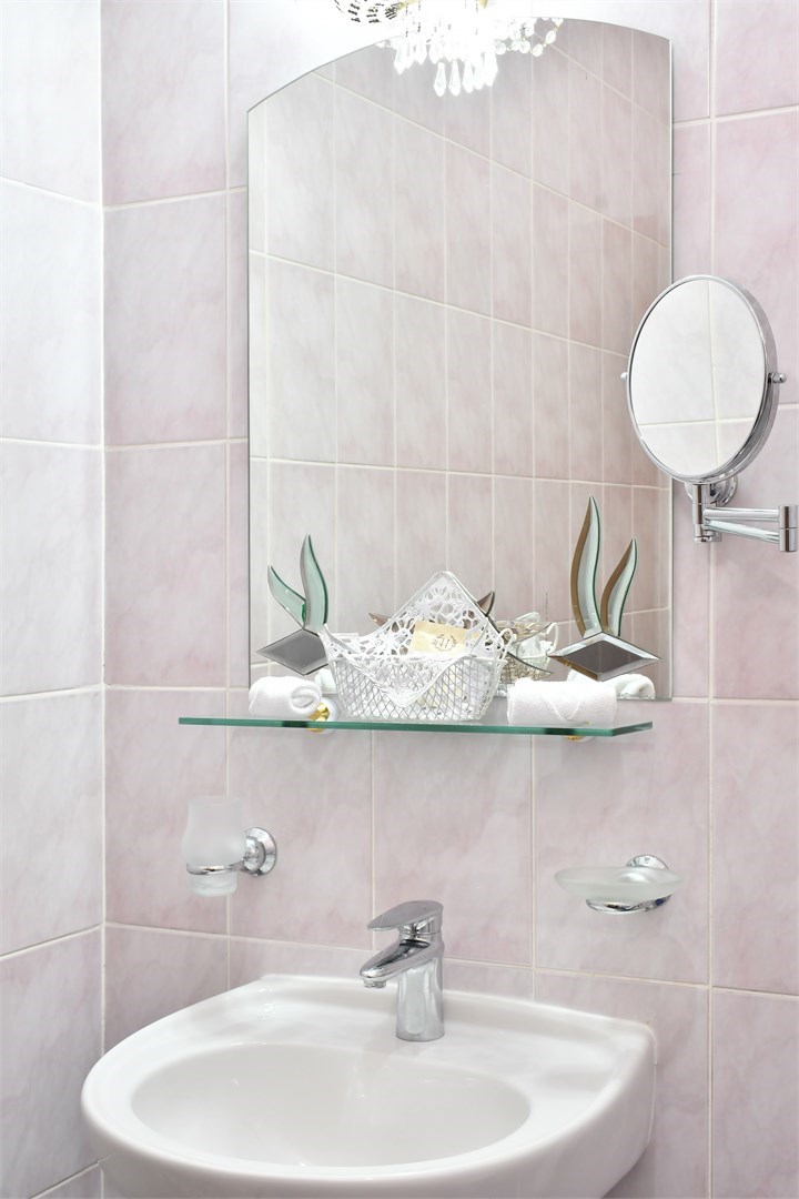 Стандарт семейный 3-комнатный (основная территория) в Октябрьский