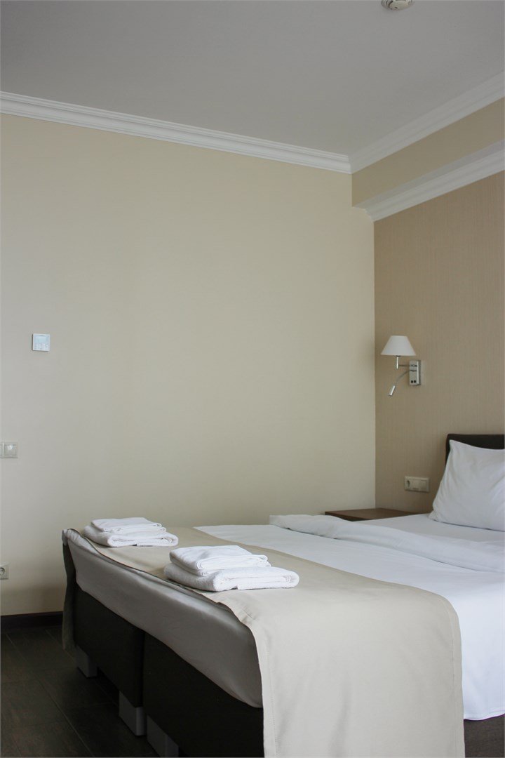 Студия кат. А в Челюскинцев