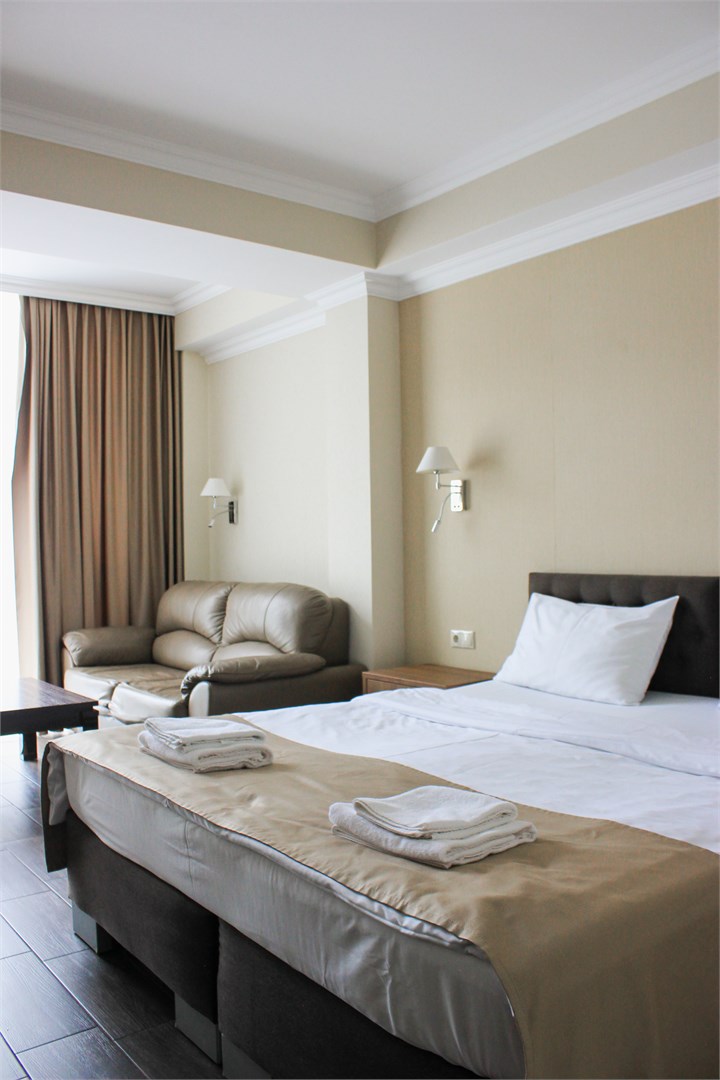 Студия кат. А в Челюскинцев