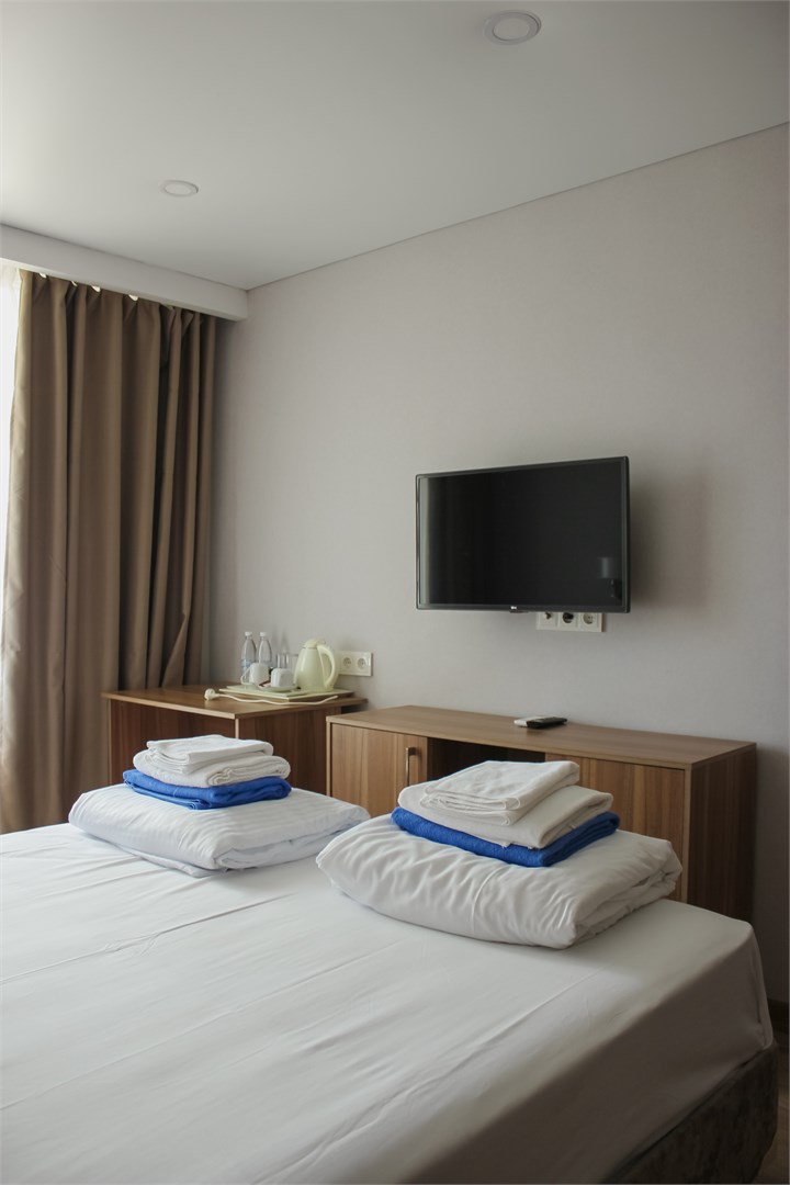 Трехместный однокомнатный стандарт (Второй Корпус) в Челюскинцев