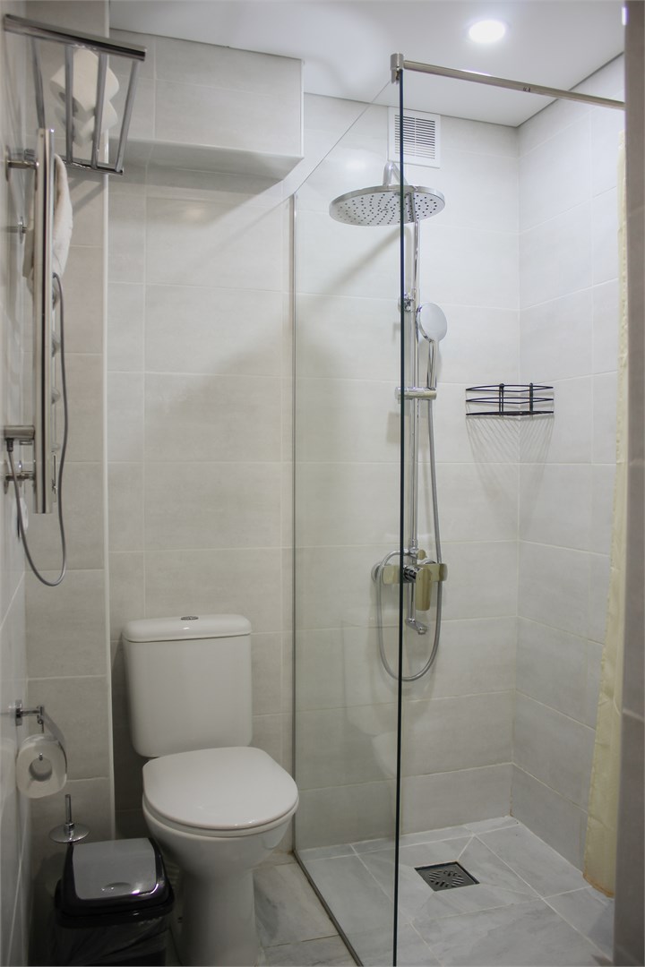 Трехместный однокомнатный стандарт (Второй Корпус) в Челюскинцев