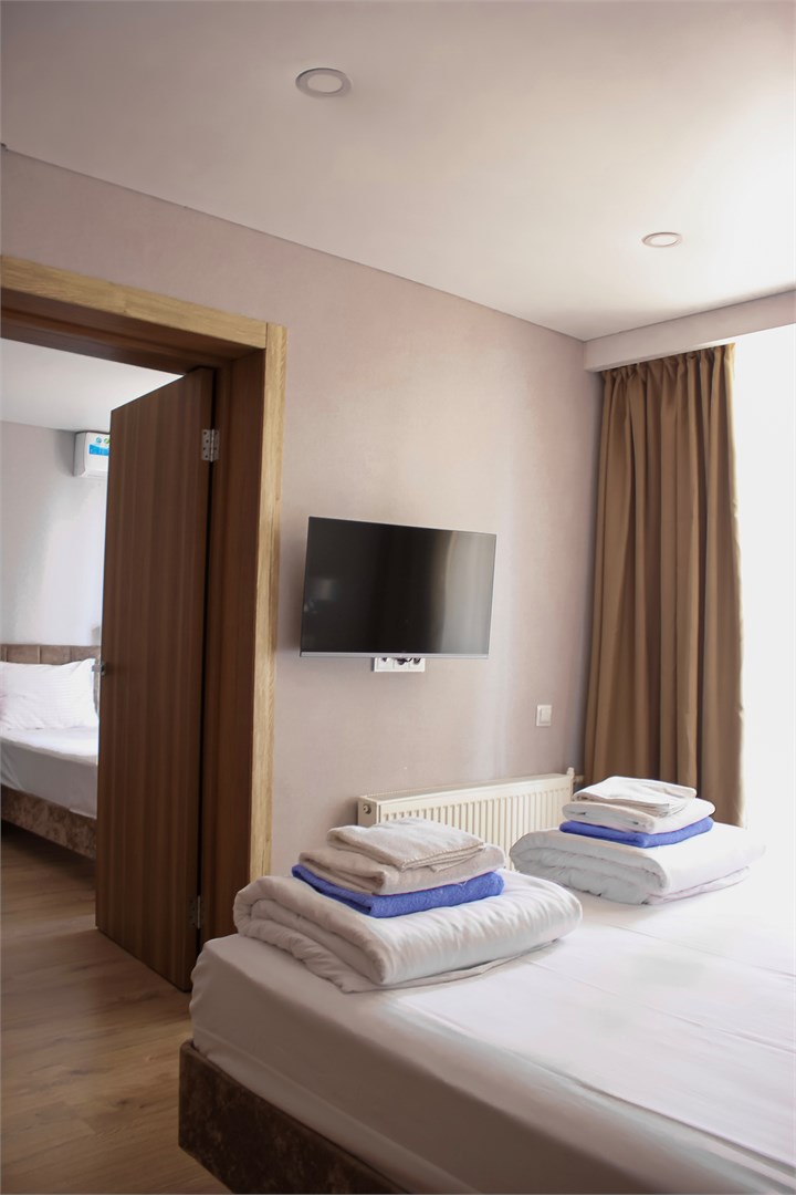 Трехместный двухкомнатный стандарт (Второй корпус) в Челюскинцев