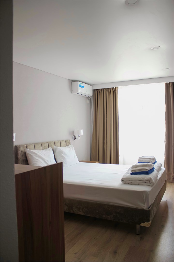 Трехместный двухкомнатный стандарт (Второй корпус) в Челюскинцев