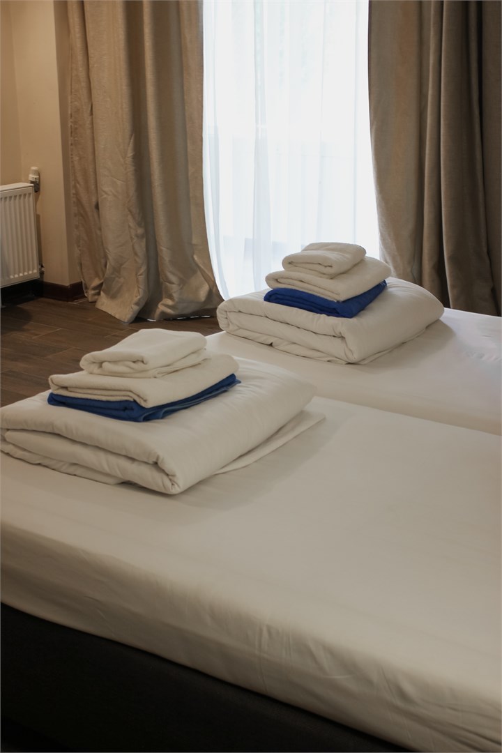 Полулюкс (Второй корпус) в Челюскинцев