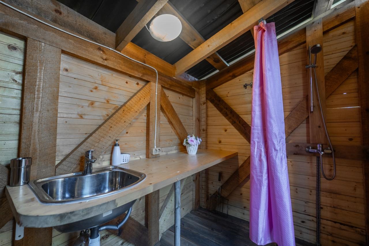 Глемпинг в лесу (от 14 лет) в Шишки на Лампушке