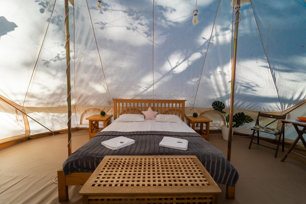 Глемпинг в лесу (от 14 лет) в Шишки на Лампушке