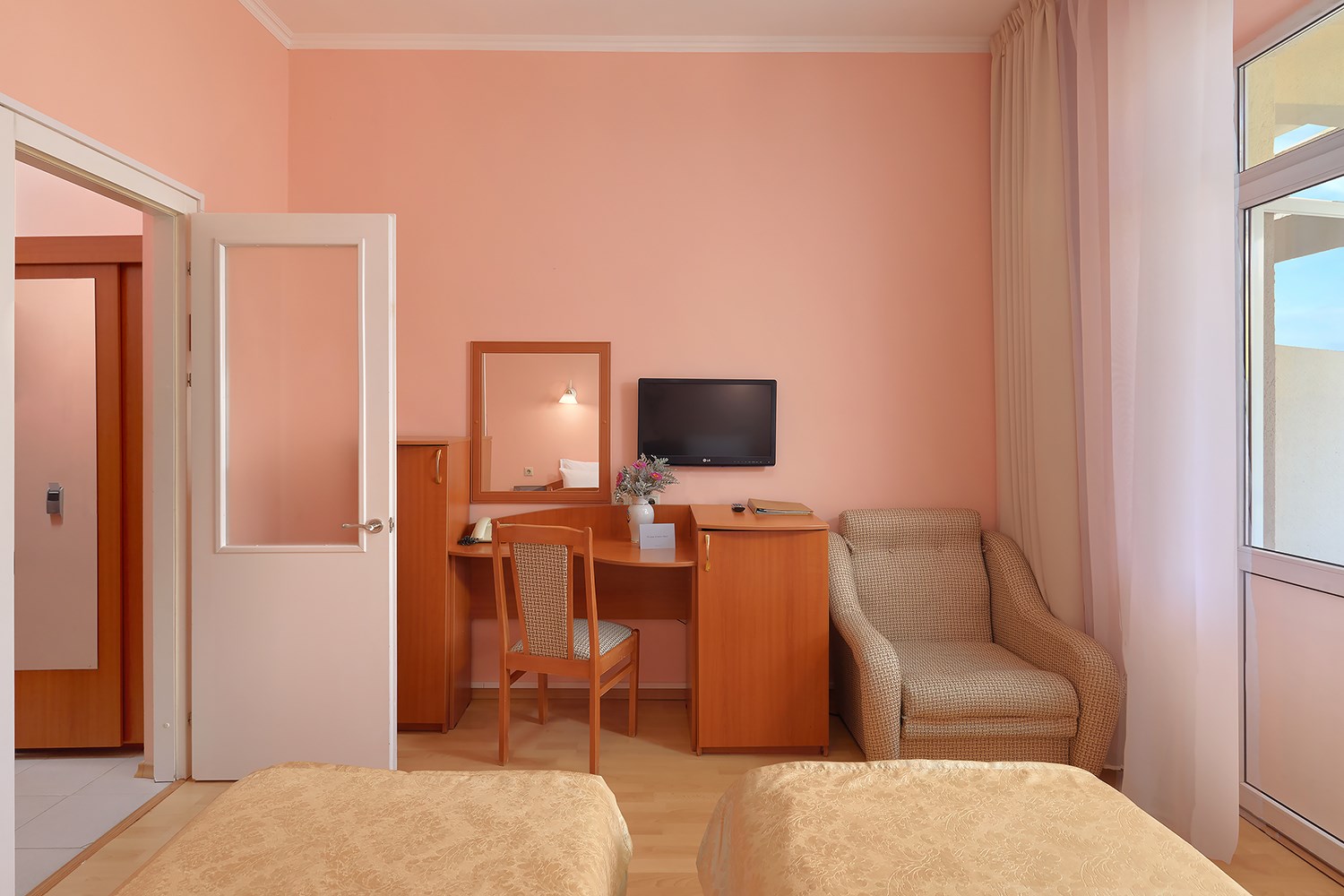 1 корпус 2-местный восточное крыло TWIN 2-4 этаж в Санаторий им. М.В. Фрунзе