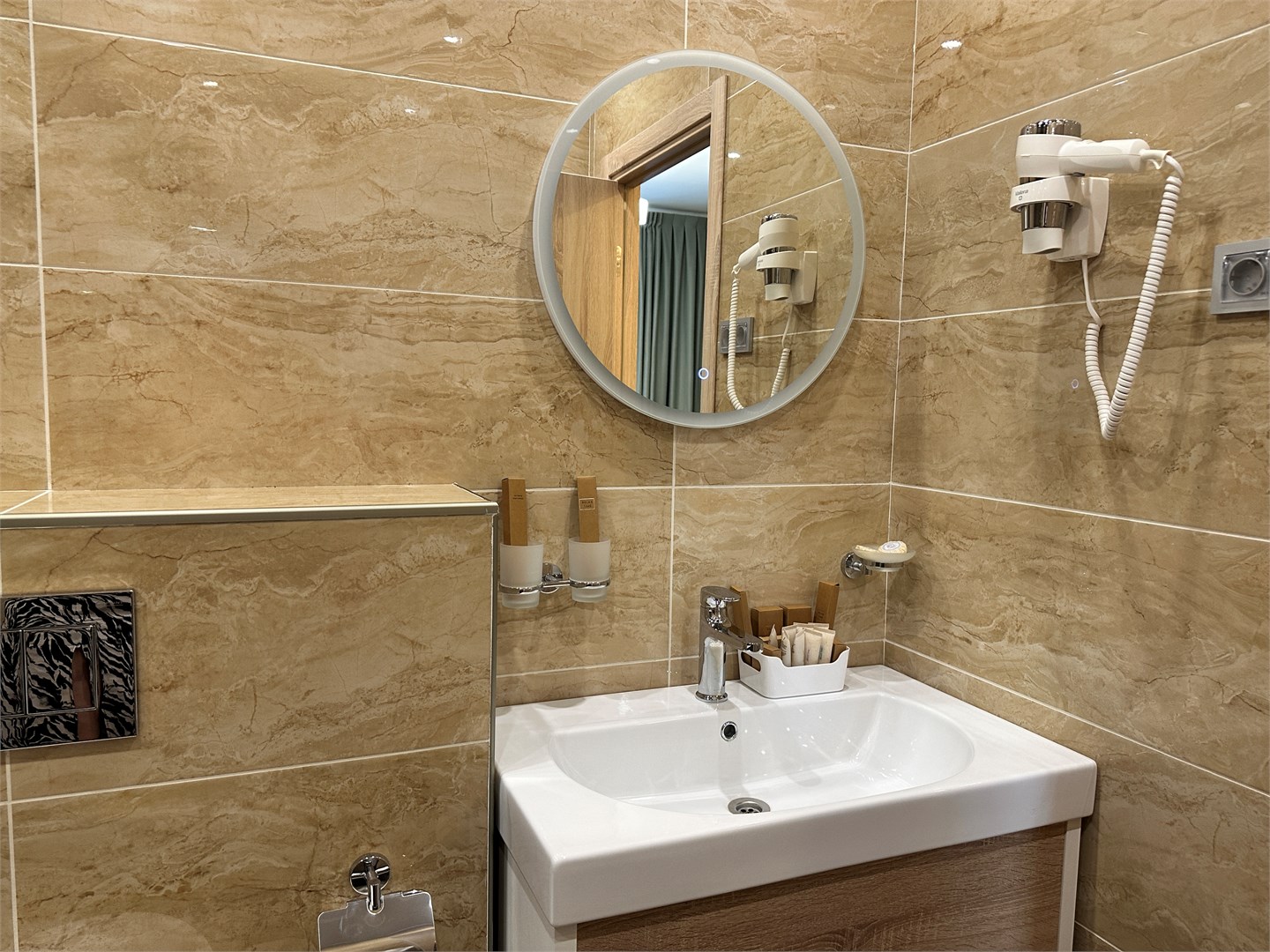 Студия с балконом. в Ерино