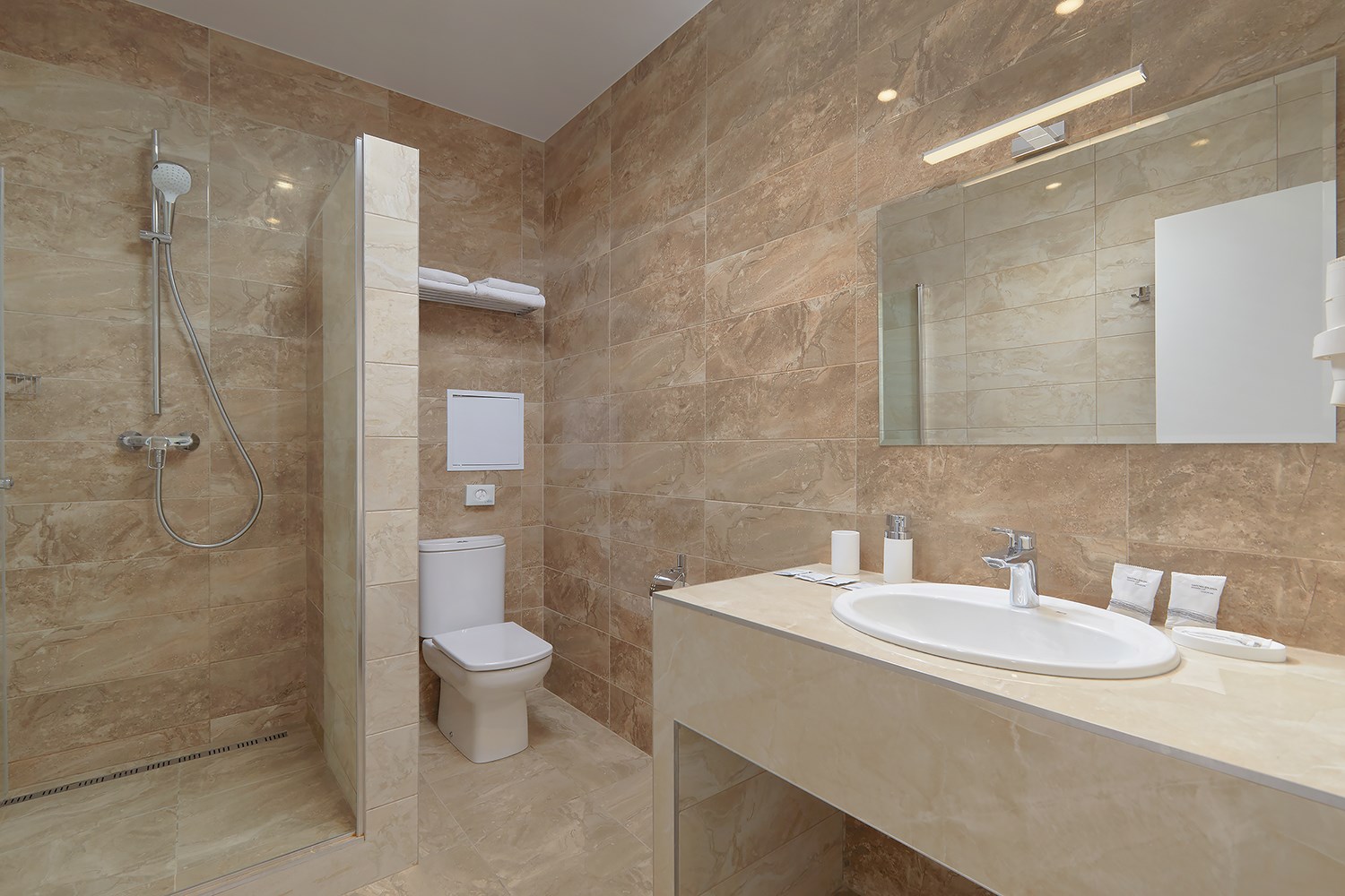 1 корпус 2-местный центр DOUBLE 2-4 этаж в Санаторий им. М.В. Фрунзе