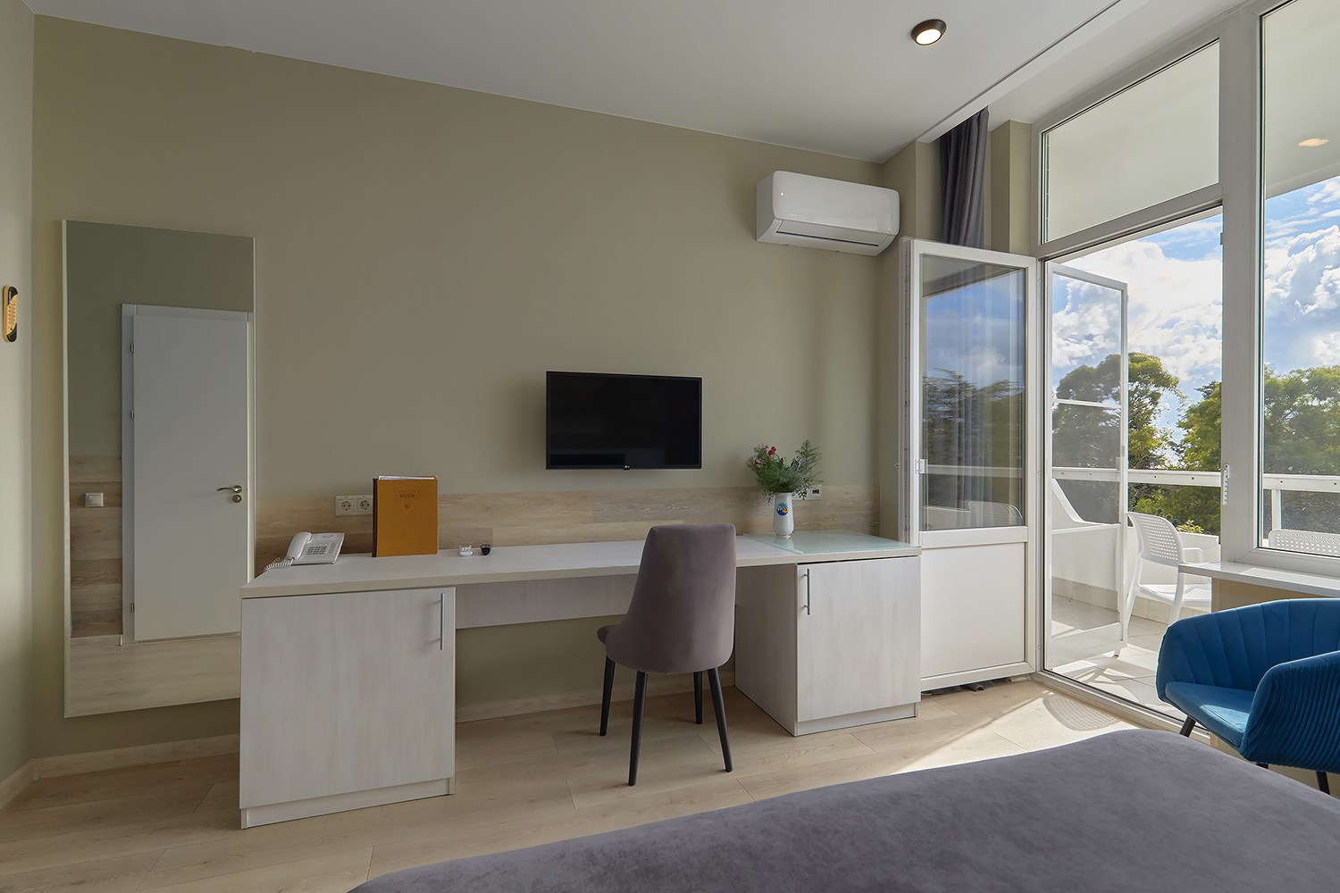 2 корпус 2-местный  угловой DOUBLE 2-4 этаж в Санаторий им. М.В. Фрунзе