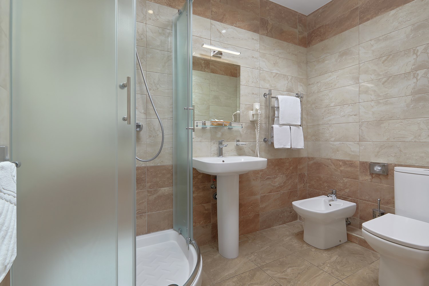 2 корпус 2-местный  угловой DOUBLE 2-4 этаж в Санаторий им. М.В. Фрунзе