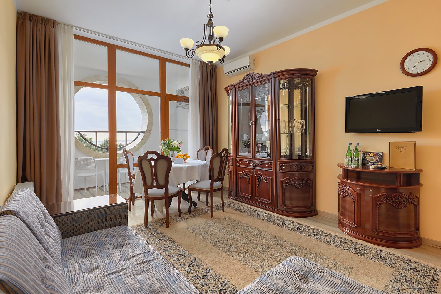 2 корпус Люкс 2-местный 2-комнатный центр 3 этаж в Санаторий им. М.В. Фрунзе