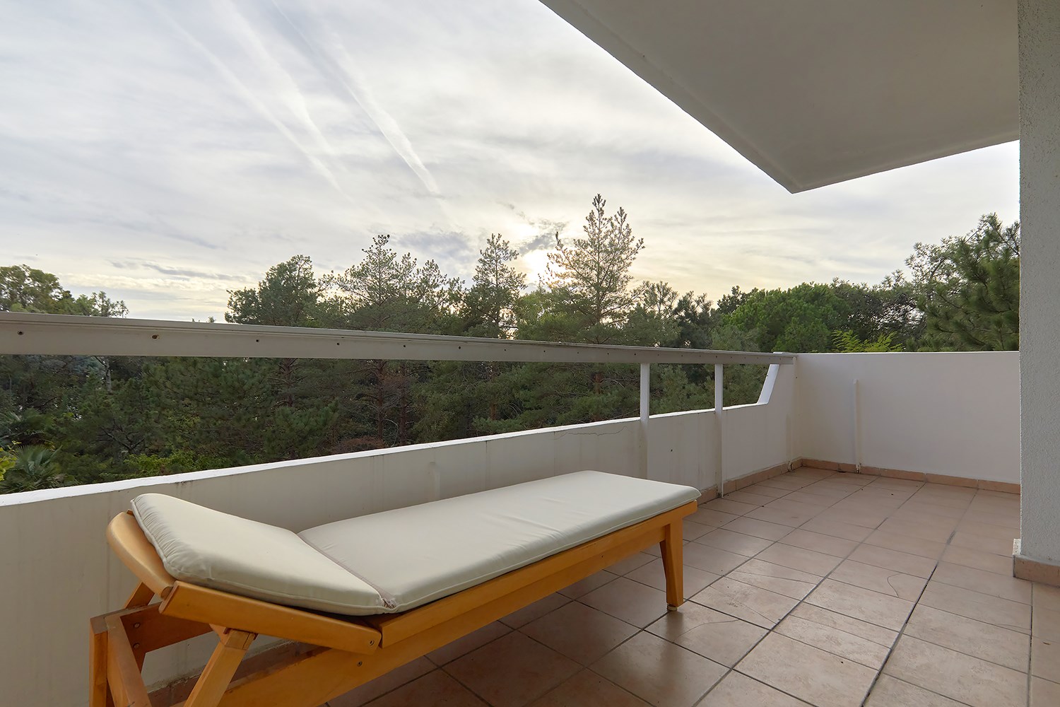 2 корпус Люкс угловой 2-местный 2-комнатный 2-4 этаж в Санаторий им. М.В. Фрунзе