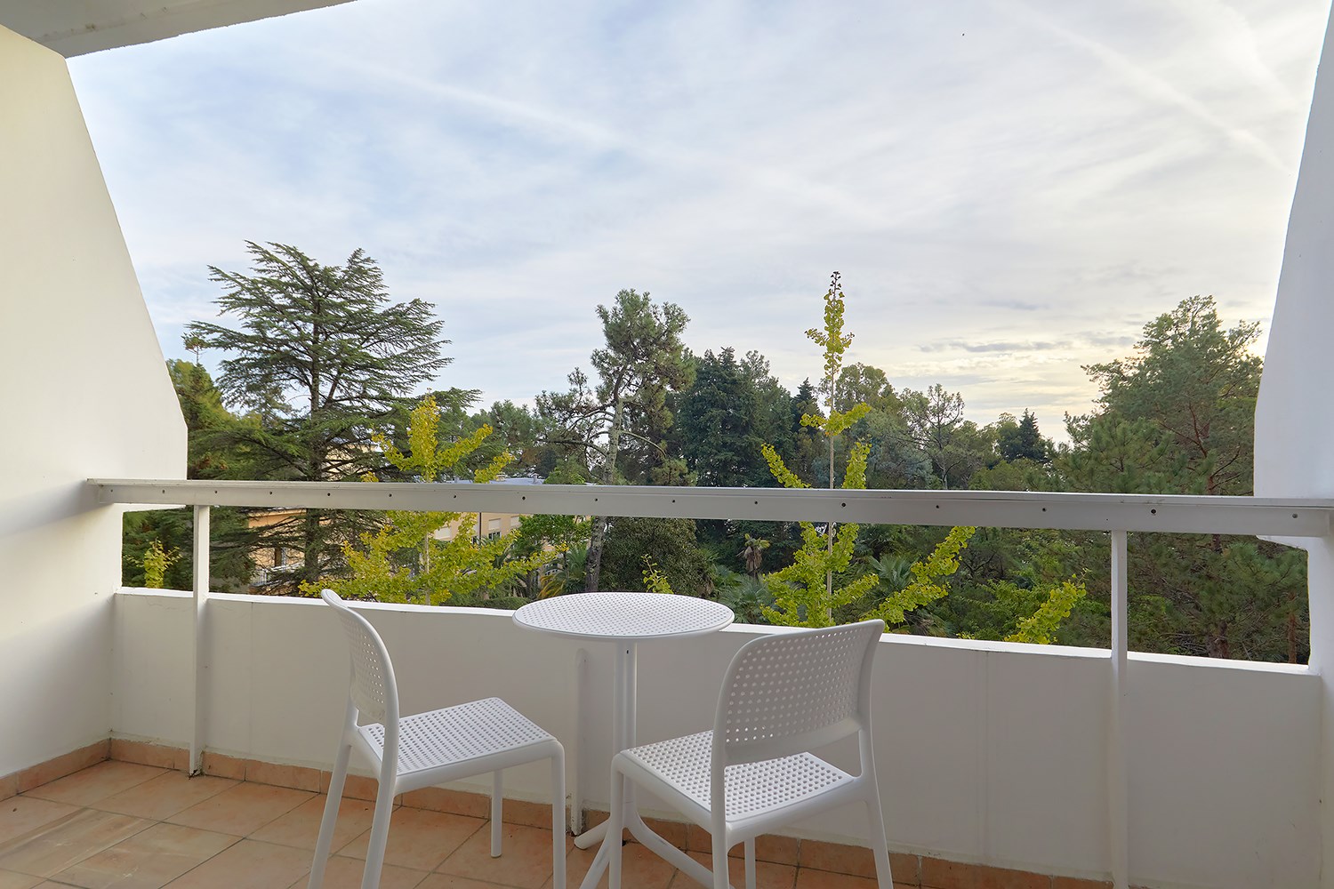 2 корпус Люкс угловой 2-местный 2-комнатный 5-9 этаж в Санаторий им. М.В. Фрунзе