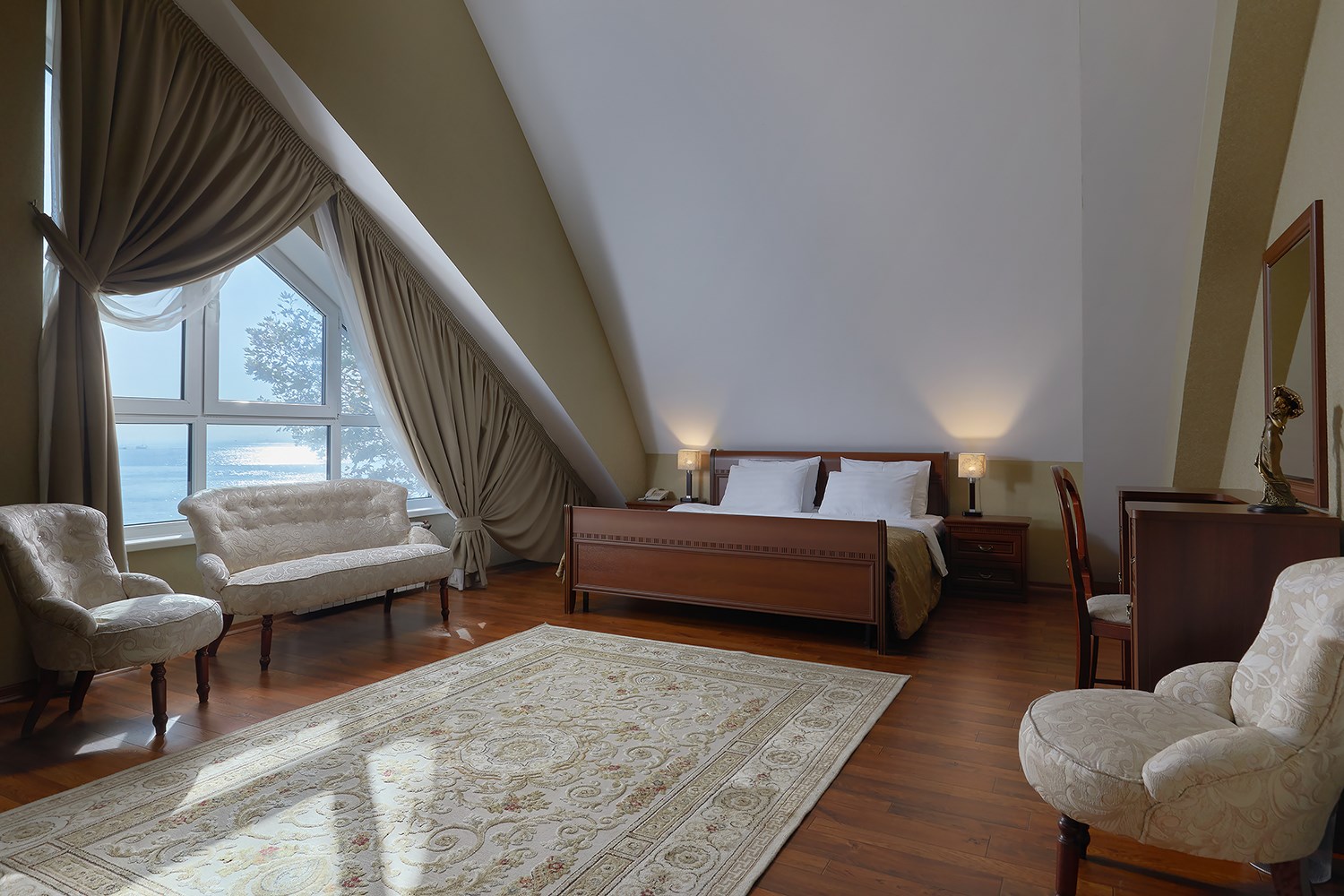 4 корпус СЮИТ 2-местый 3-комнатный в Санаторий им. М.В. Фрунзе