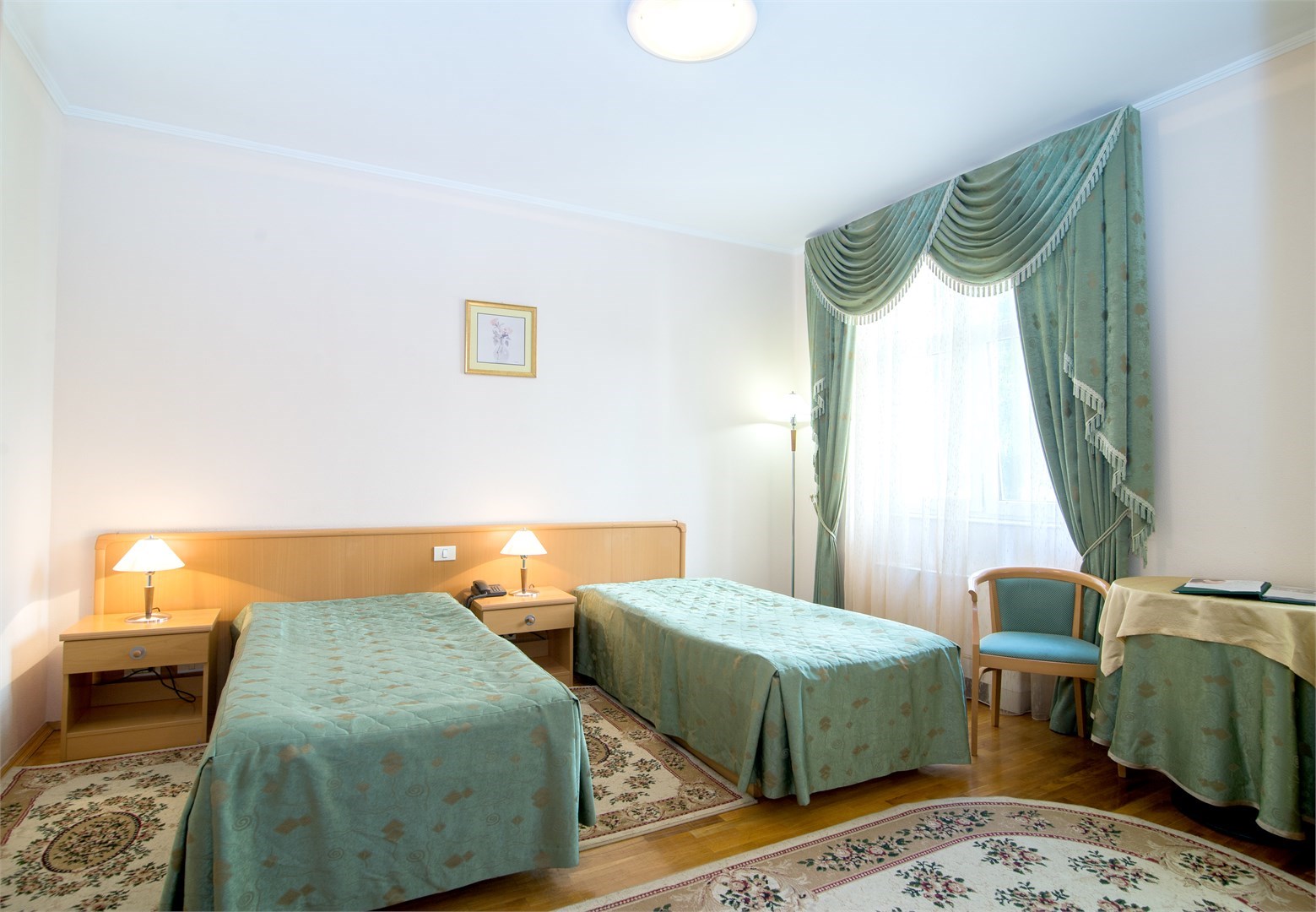 Стандарт DBL/TWIN 2-местный с балконом в Azimut Здоровье Долина Нарзанов Кисловодск