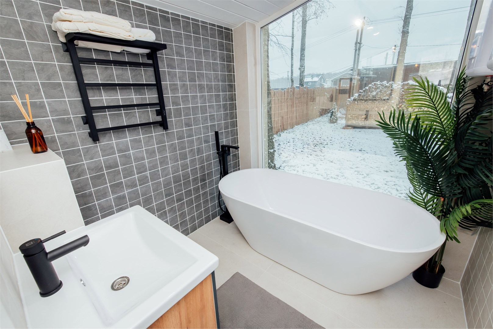 Дом в лесу 30 кв.м. с террасой в Bazabanya