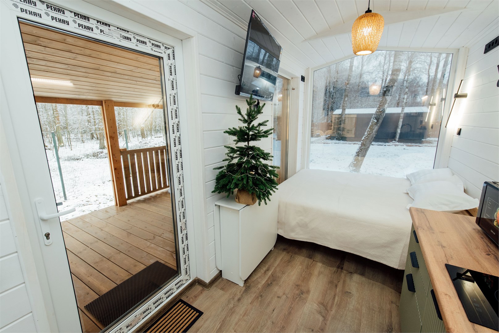 Дом в лесу 15 кв.м. с террасой в Bazabanya